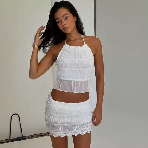 Conjunto Top Halter y Falda Plisada