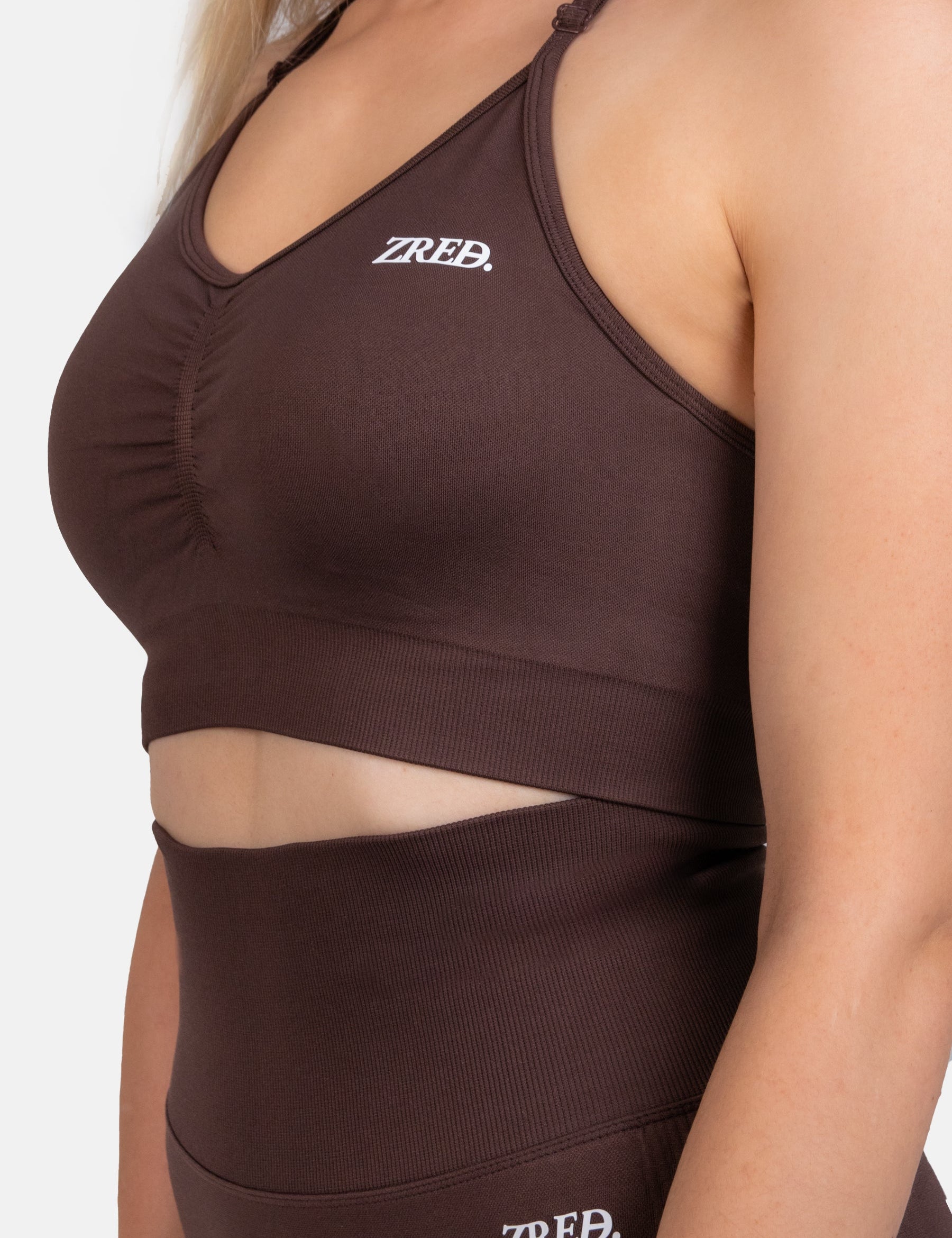 Shape-SportBra-Coffee-detailfront.jpg