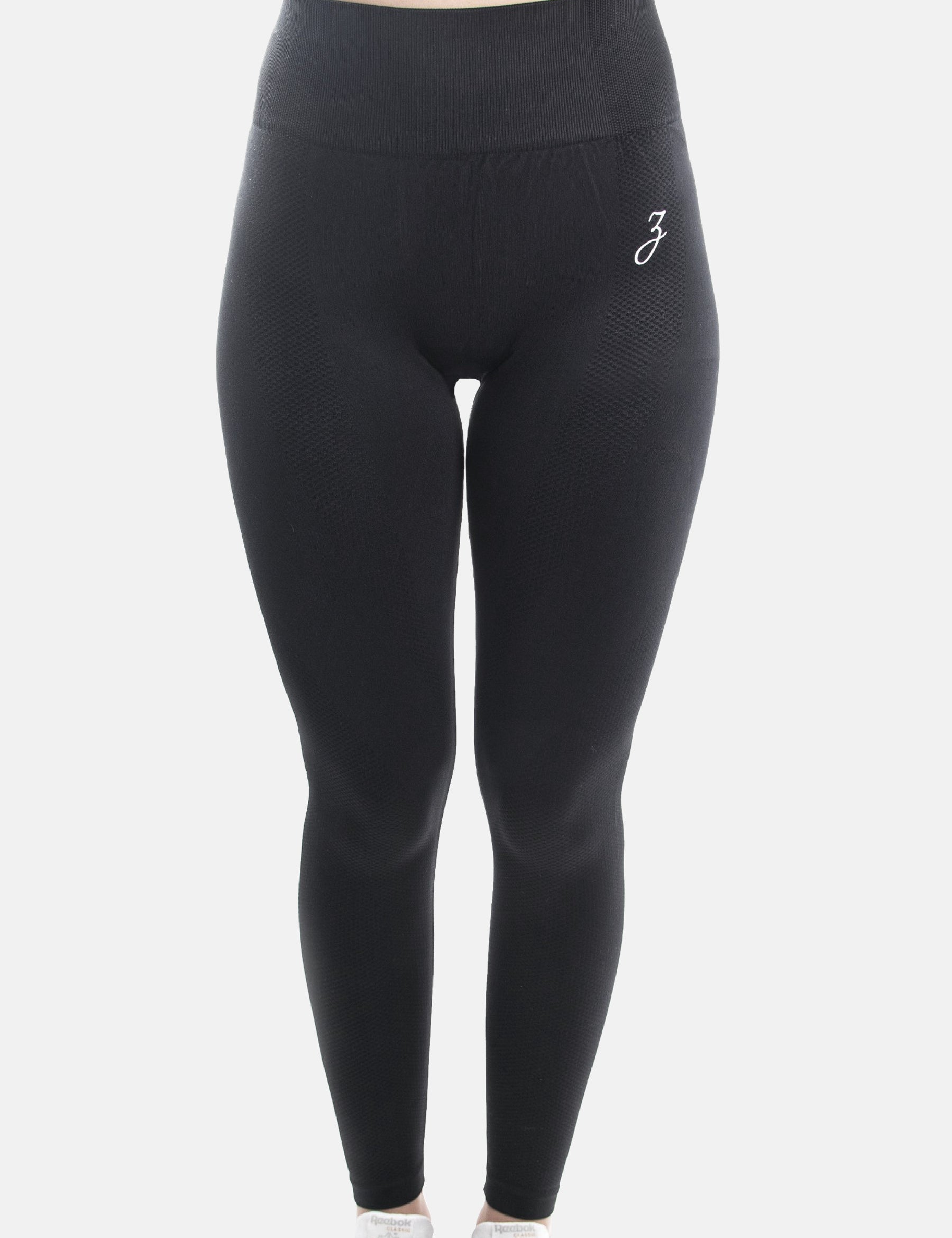 leggins-schwarz-vorne-1.jpg